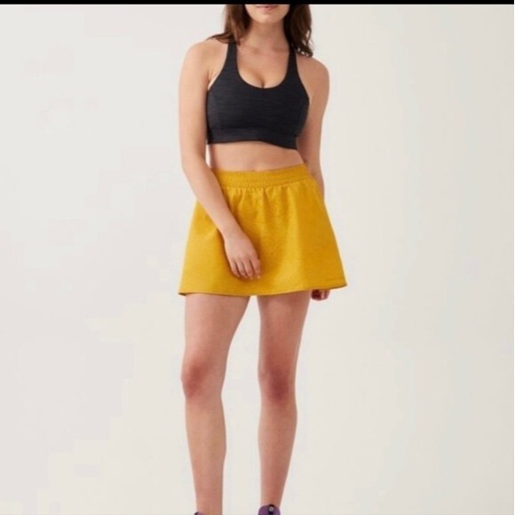 Outdoor Voices Goldfinch city sport skort size M NWT - Picture 1 of 10
